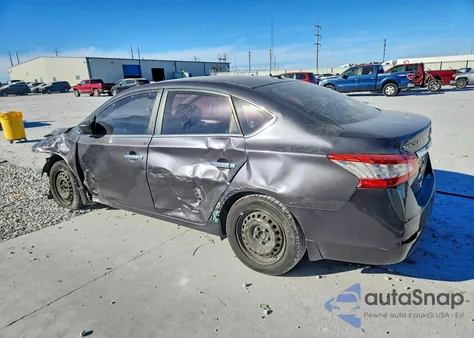 2015 Nissan Sentra S z USA, uszkodzony, nr VIN 3N1AB7AP3FY230068